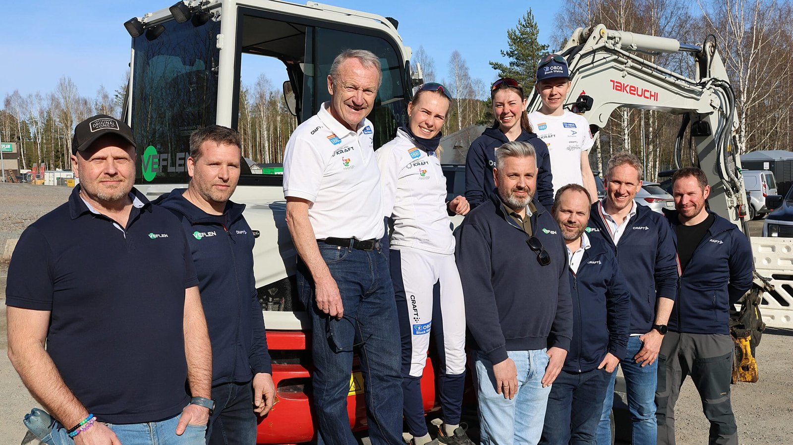 Bilde av kombinertlandslaget og medarbeidere hos Veflen